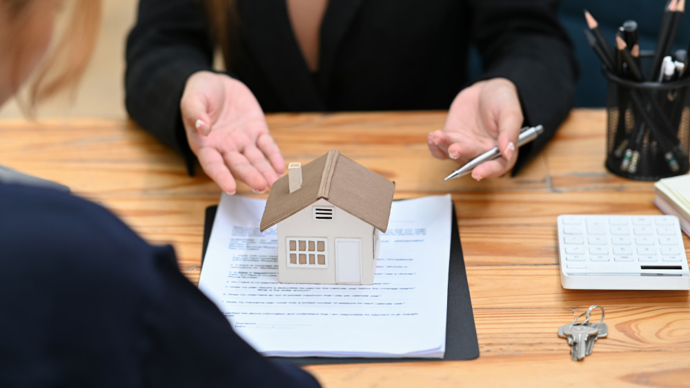 L'avocat en droit immobilier : Quand et pourquoi faire appel à ses services ?