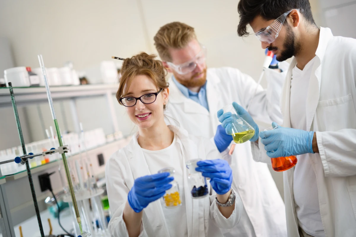 Le droit des biotechnologies et les brevets sur le vivant : enjeux et perspectives